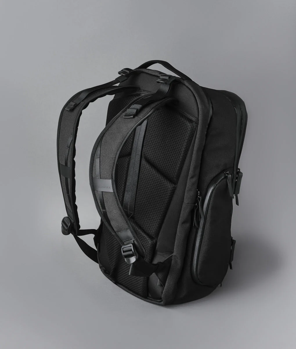 Elements Travel Backpack - Image 9