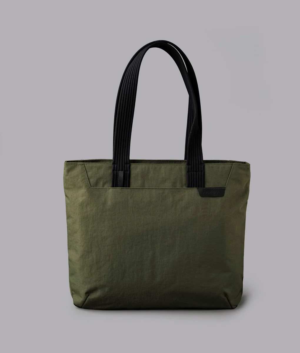 Flight Tote (M) - Image 35
