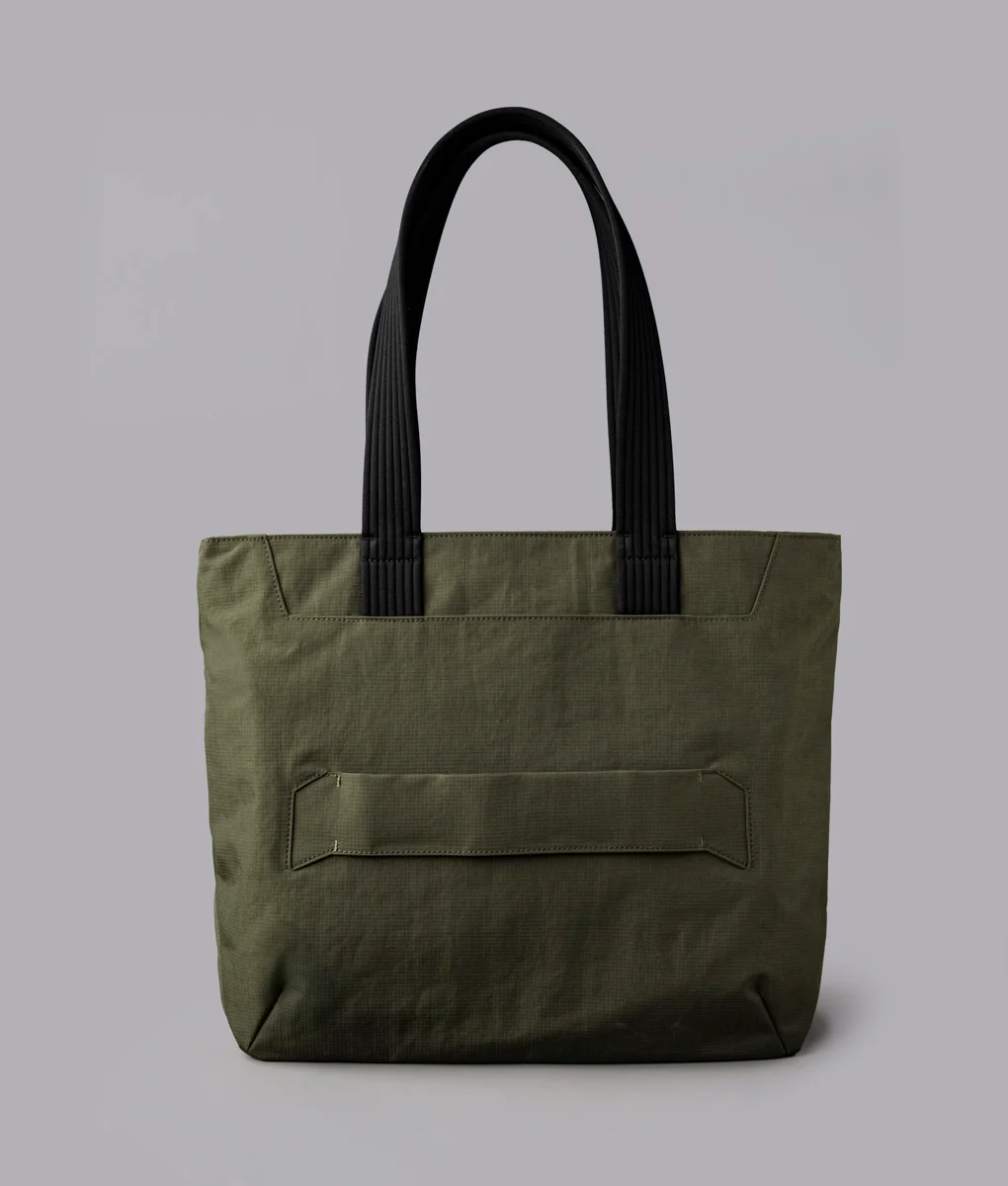 Flight Tote (M) - Image 36