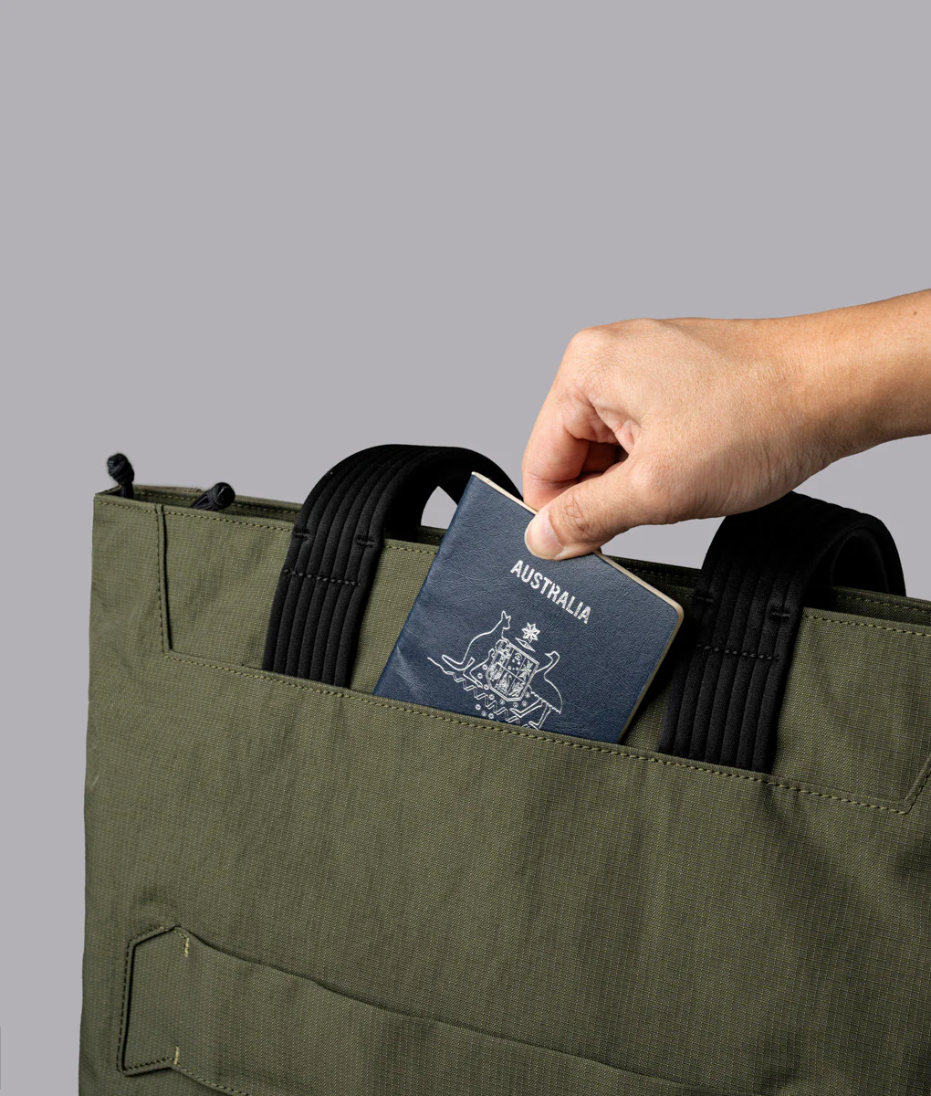 Flight Tote (M) - Image 37