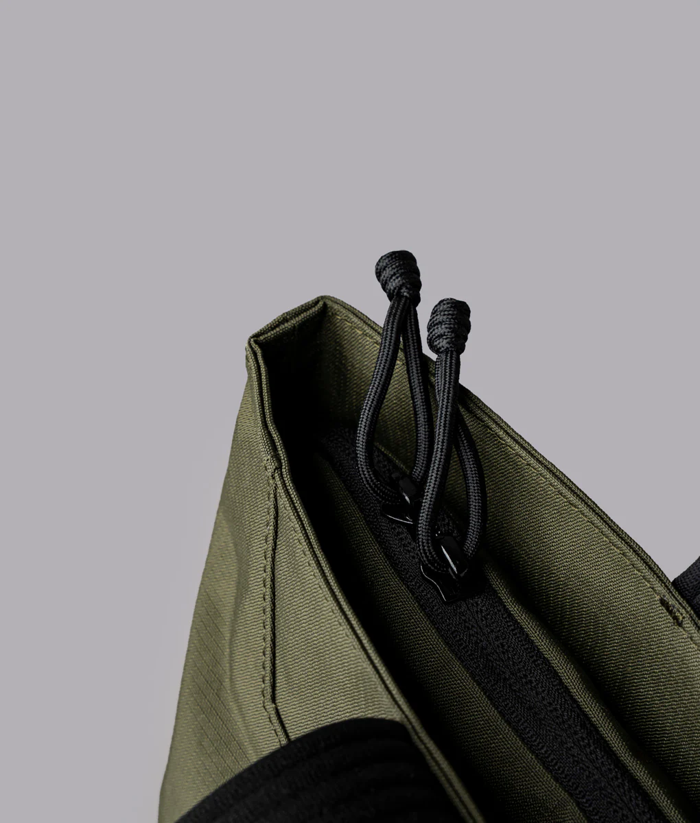 Flight Tote (M) - Image 43