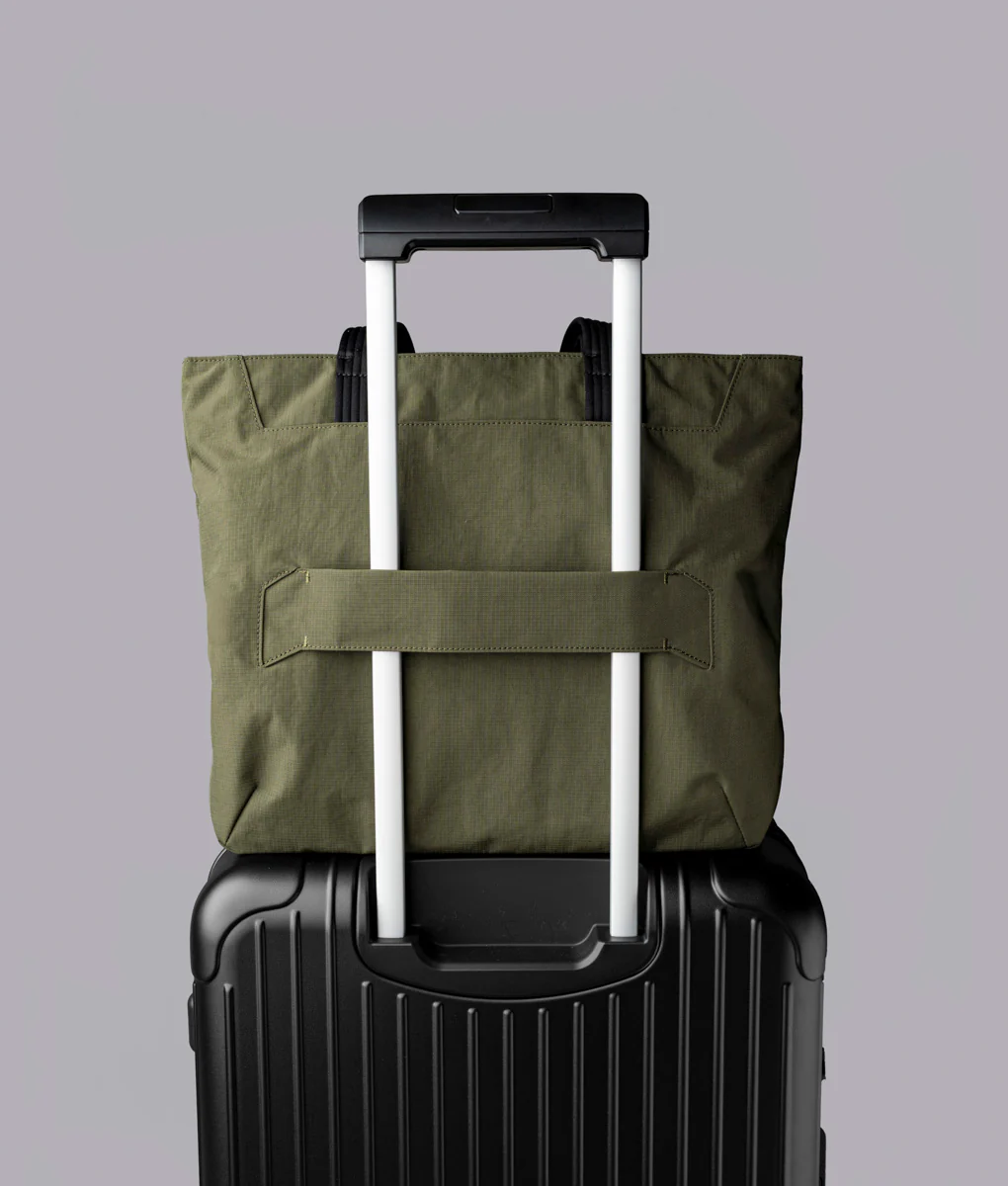 Flight Tote (M) - Image 44