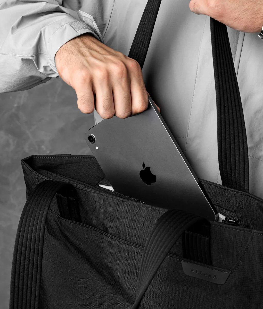 Flight Tote (M) - Image 6