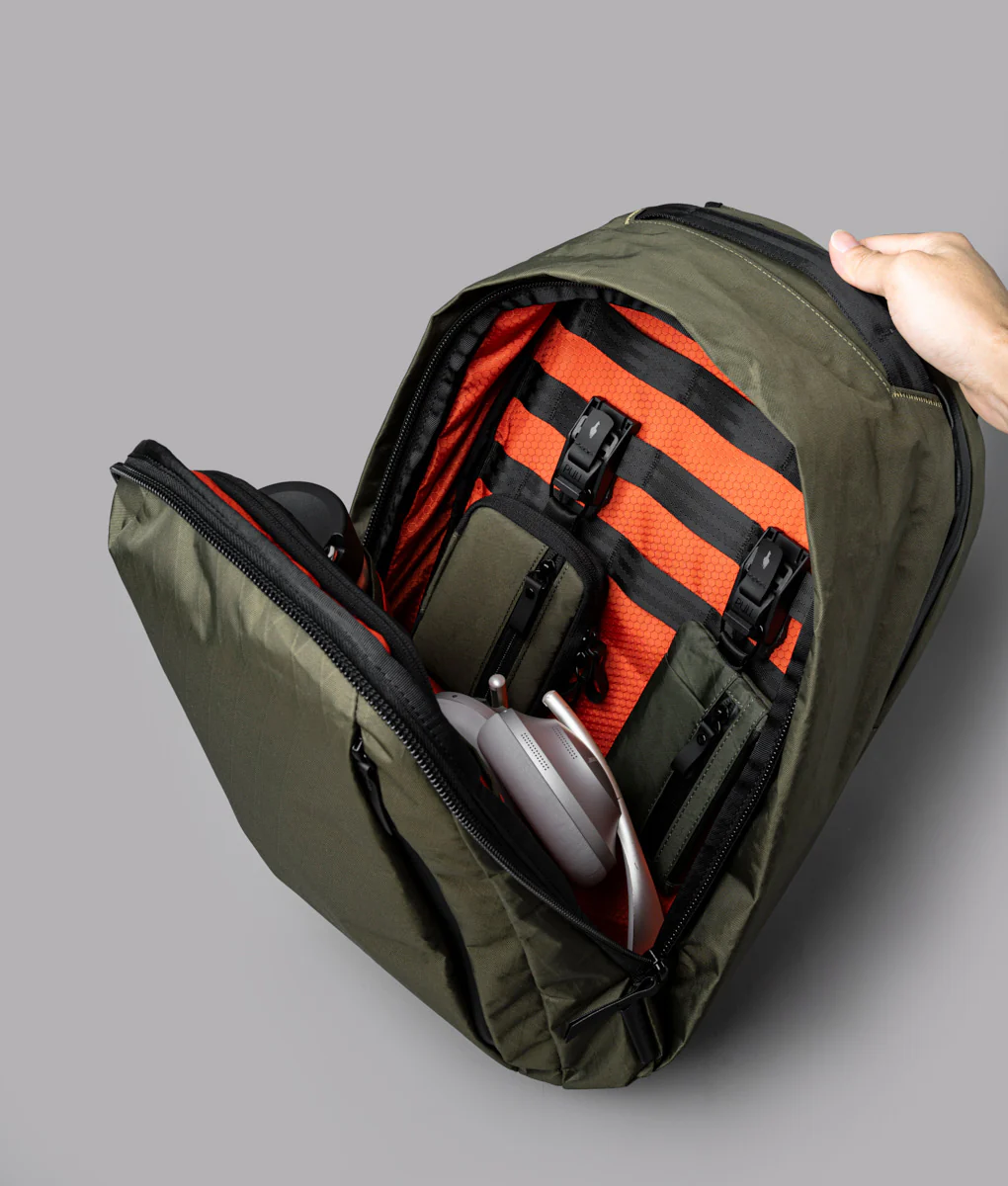 Metro Backpack Pro - Image 31